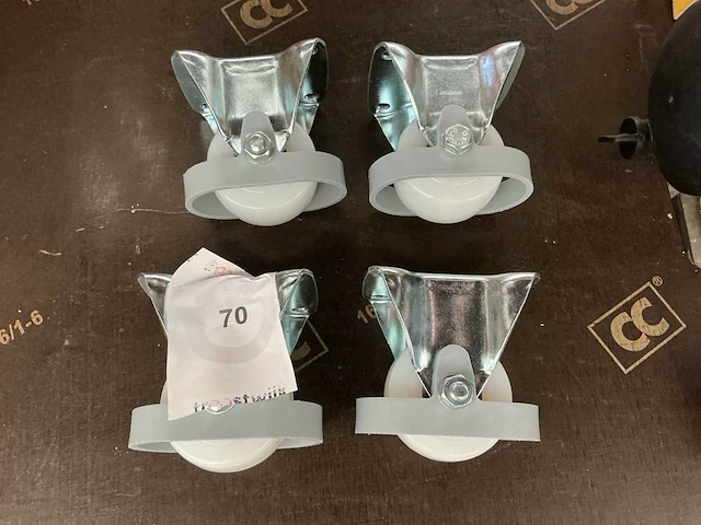 Transport wielen (4x) - afbeelding 1 van  2