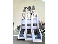 Transportband - diverse farmaceutische, cosmetische en chemische materialen - afbeelding 2 van  3