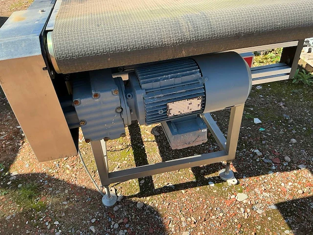 Transportband met weegschaal - afbeelding 5 van  8