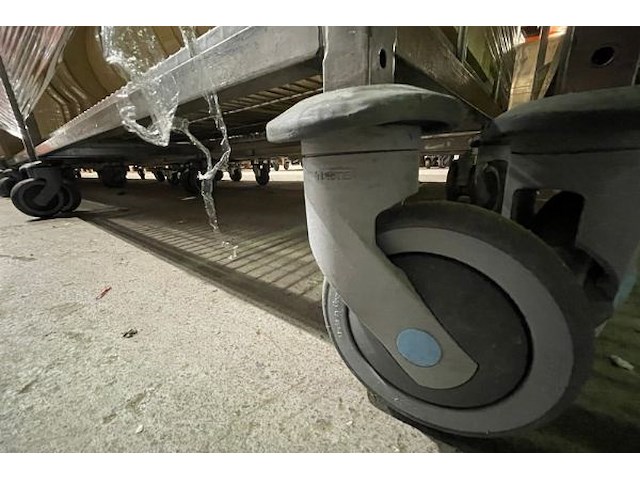 Transportkar hupfer, 148 voedseldienbladen - afbeelding 2 van  8