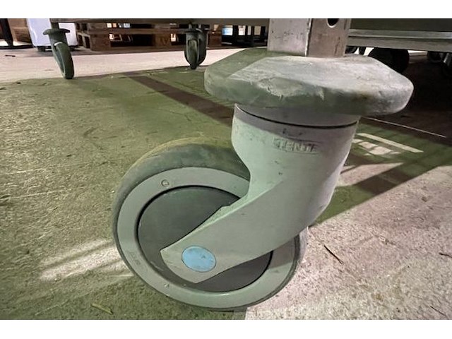 Transportkar hupfer, 59 voedseldienbladen - afbeelding 3 van  9