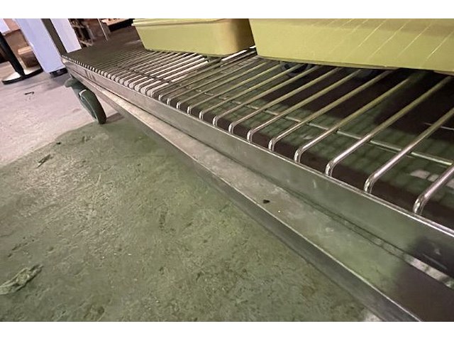 Transportkar hupfer, 59 voedseldienbladen - afbeelding 4 van  9