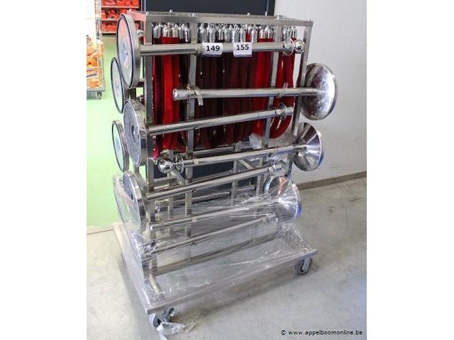 Transportkar inhoudend 14 rvs afsluitpaaltjes - afbeelding 1 van  3