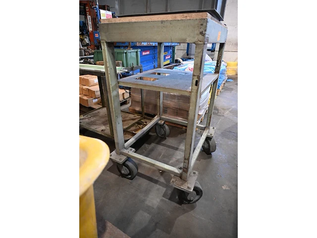 Transportkar met houten blad - afbeelding 2 van  3