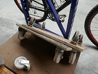 Transportkarren & winkelmand - afbeelding 2 van  5