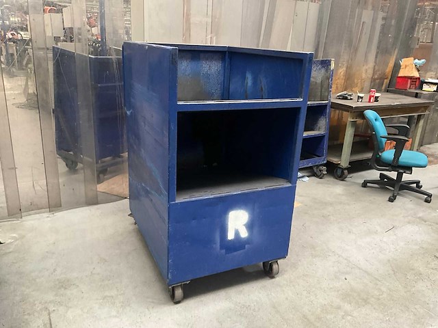 Transport/magazijnkar/stapelkar (2x) - afbeelding 1 van  6