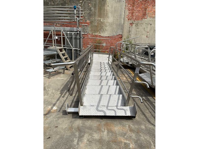 Trap, ladder en platform - afbeelding 2 van  8