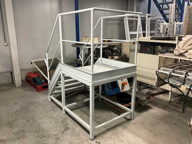 Trap - afbeelding 2 van  4