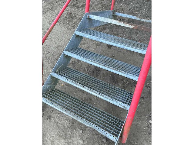 Trap - afbeelding 4 van  4