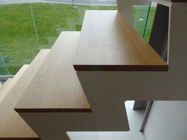 Trap - afbeelding 3 van  4