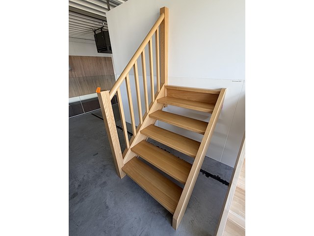 Trap - afbeelding 2 van  3