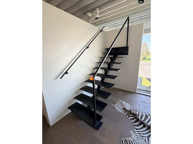 Trap - afbeelding 1 van  3