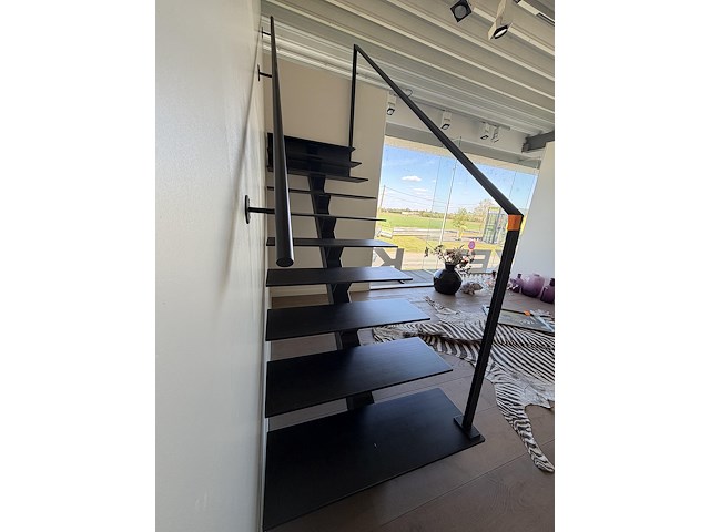 Trap - afbeelding 2 van  3