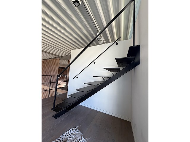 Trap - afbeelding 3 van  3