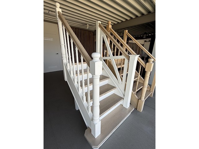 Trap - afbeelding 1 van  2