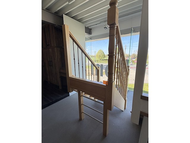 Trap - afbeelding 2 van  2