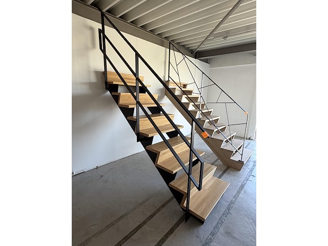 Trap - afbeelding 2 van  3