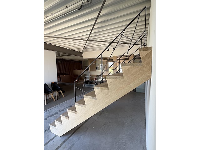 Trap - afbeelding 3 van  3