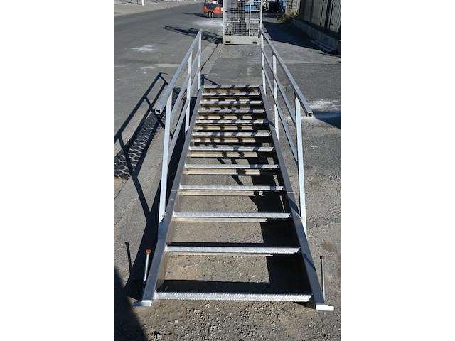 Trap - afbeelding 3 van  5