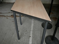 Trapeziumvormige tafel - afbeelding 2 van  4