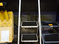 Trapje 2 treden - afbeelding 1 van  2