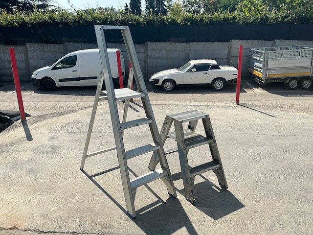 Trapladder (2x) - afbeelding 1 van  6