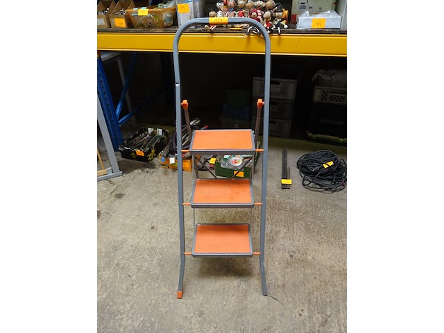 Trapladder 3 treden - afbeelding 1 van  6