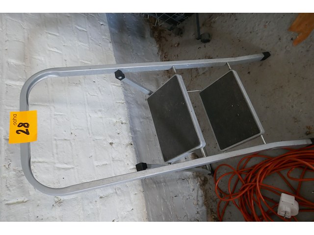 Trapladder en verlengkabel - afbeelding 2 van  3