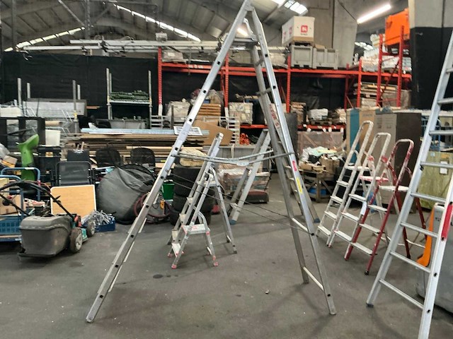 Trapladder - afbeelding 1 van  3