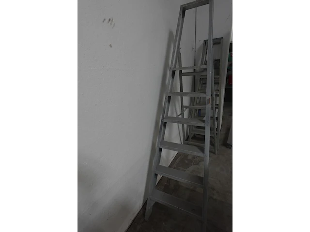 Trapladder - afbeelding 2 van  2