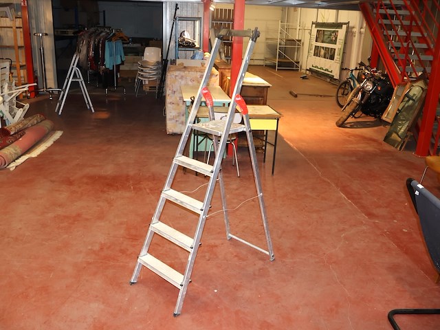 Trapladder - afbeelding 1 van  3