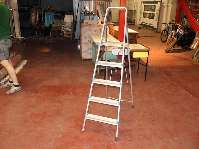 Trapladder - afbeelding 1 van  3