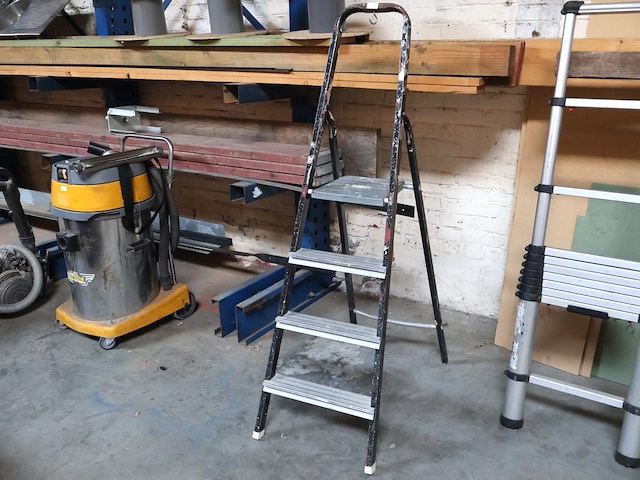 Trapladder - afbeelding 1 van  4