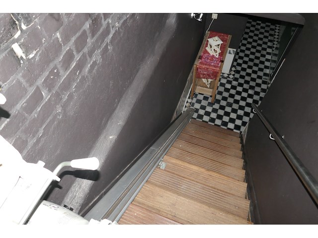 Traplift met bediening - afbeelding 2 van  4