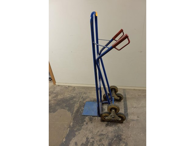 Trappensteekwagen - afbeelding 1 van  3