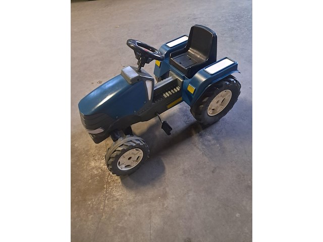 Traptractor in goede staat l 920 mm b 540 mm h 600 mm - afbeelding 1 van  4