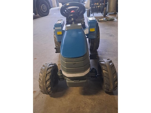 Traptractor in goede staat l 920 mm b 540 mm h 600 mm - afbeelding 2 van  4