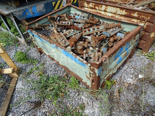 Tray (afneembare deur) met metalen ankers - afbeelding 1 van  4