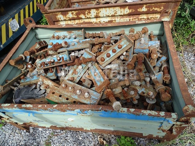 Tray (afneembare deur) met metalen ankers - afbeelding 2 van  4