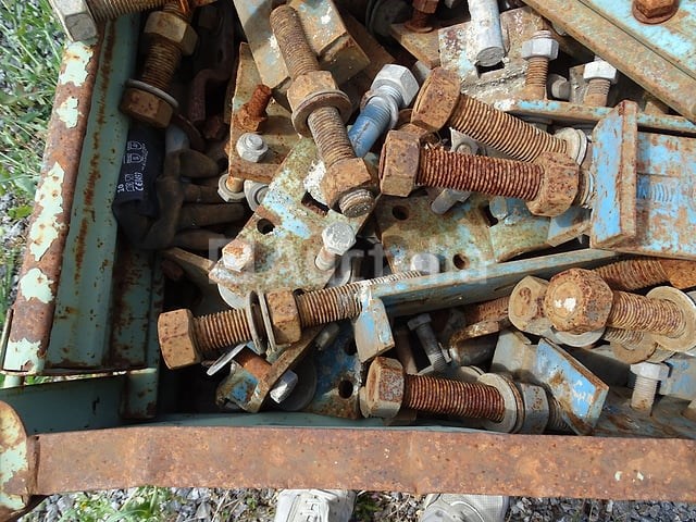 Tray (afneembare deur) met metalen ankers - afbeelding 4 van  4