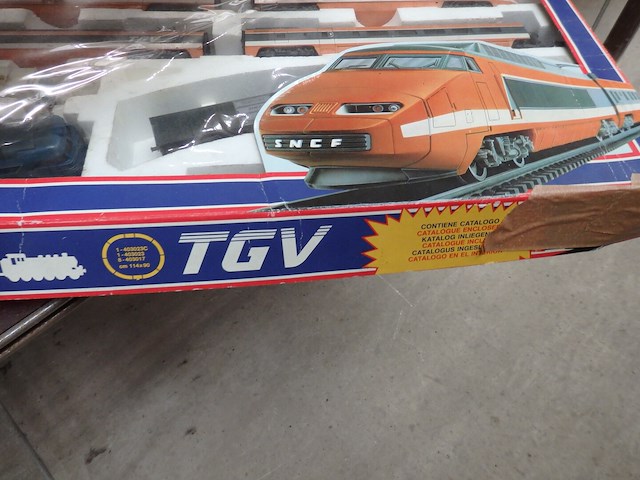 Trein in doos - afbeelding 3 van  3