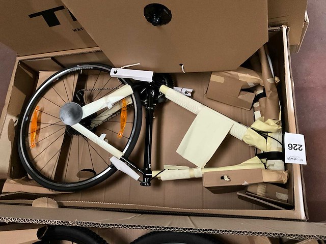 Trek domane al 2 54 cm black/carbon smoke (1x) - afbeelding 1 van  4