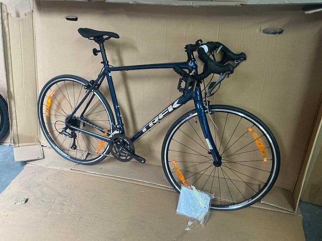 Trek domane al 2 racefiets - afbeelding 1 van  8