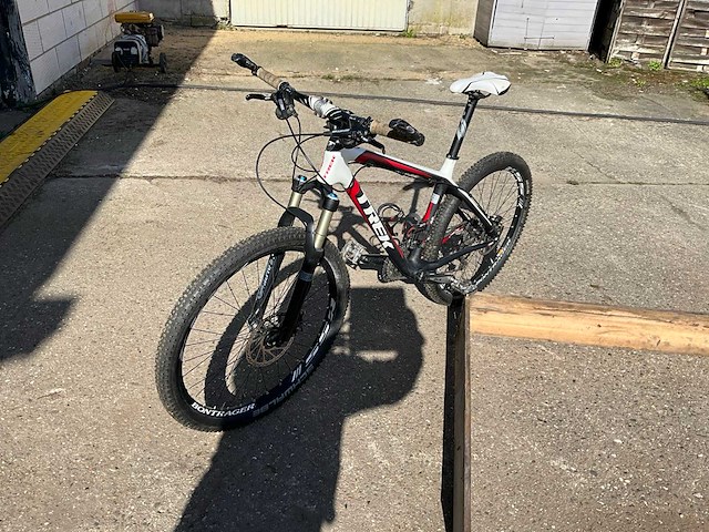 Trek elite 9.7 9 series mtb - carbon - afbeelding 17 van  22