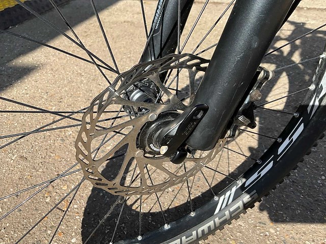 Trek elite 9.7 9 series mtb - carbon - afbeelding 16 van  22