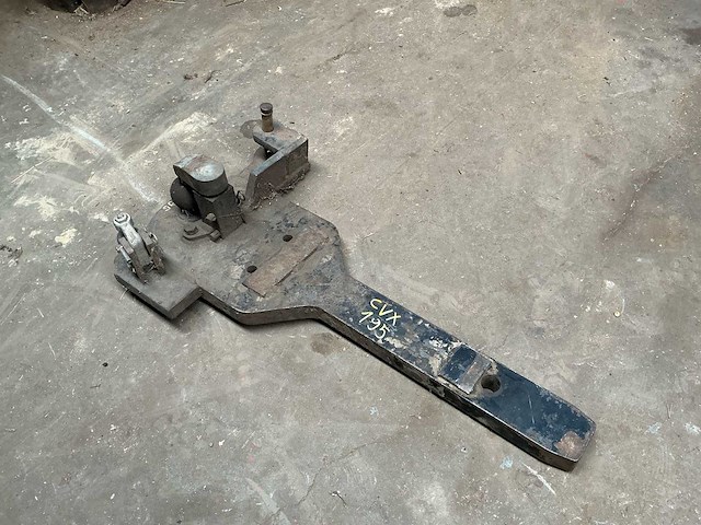 Trekhaak tractor - afbeelding 1 van  3