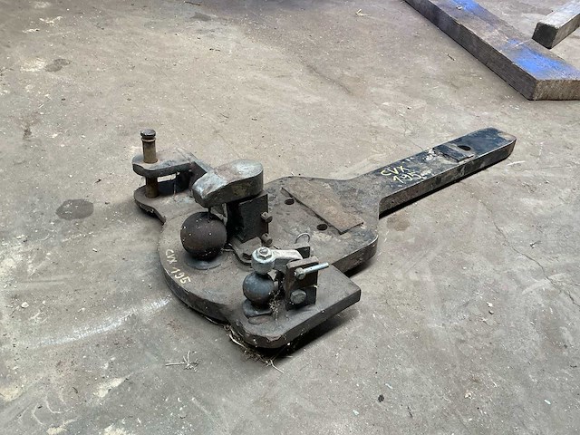 Trekhaak tractor - afbeelding 3 van  3