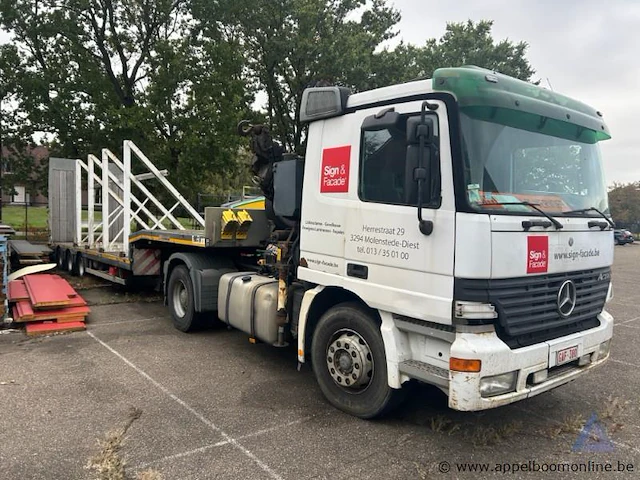 Trekker combinatie met oplegger mercedes-benz actros, manueel, kraan, zonder documenten. - afbeelding 3 van  8
