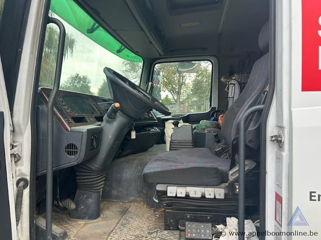 Trekker combinatie met oplegger mercedes-benz actros, manueel, kraan, zonder documenten. - afbeelding 6 van  8
