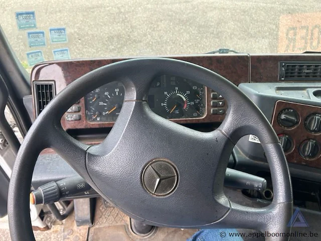 Trekker combinatie met oplegger mercedes-benz actros, manueel, kraan, zonder documenten. - afbeelding 7 van  8
